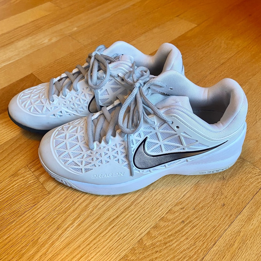 Nike tennis shoes